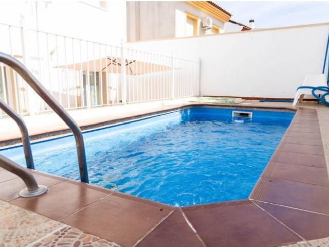 Adosado con piscina en Mollina