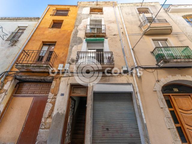 ADOSADO DE 3 HABITACIONES EN RIUDOMS