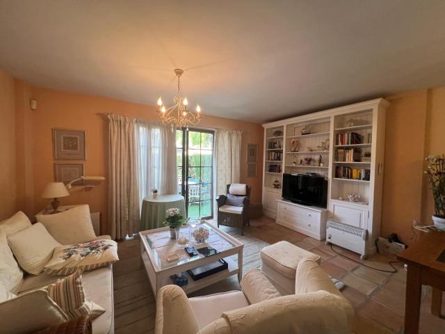 ADOSADO DE 3 HABITACIONES EN ZONA GOLF BAHIA FINESTRAT