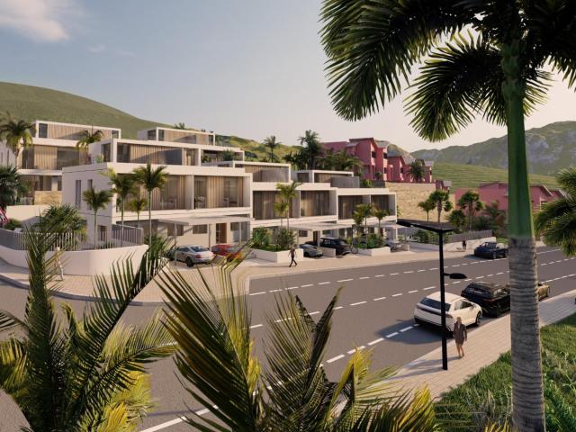 Adosado de 4 dormitorios y 3 baños con vistas al mar. Valle Romano, Estepona