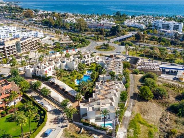 Adosado de 5 dormitorios totalmente reformado con licencia turística y vistas panorámicas