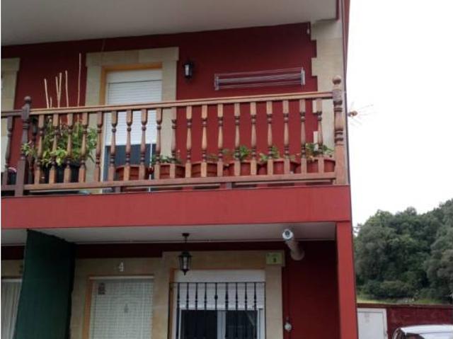 ADOSADO EN OGARRIO