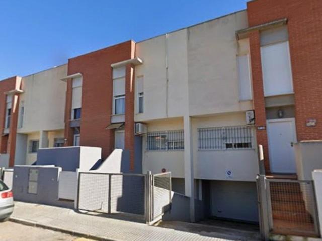 ADOSADO EN CESIÓN DE REMATE – OPORTUNIDAD DE INVERSIÓN EN CARTAGENA