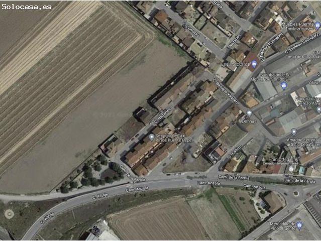 ADOSADO EN PINOS PUENTE