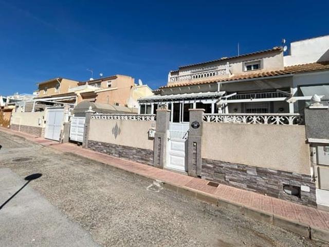 Adosado en venta en Orihuela, Alicante