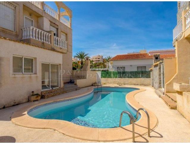 Adosado en Venta en Orihuela Costa, Alicante