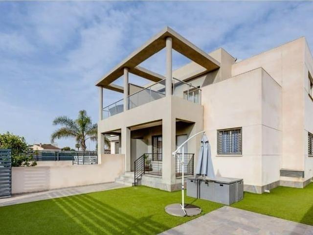 Adosado en venta en Aguas Nuevas, Alicante Costa Blanca