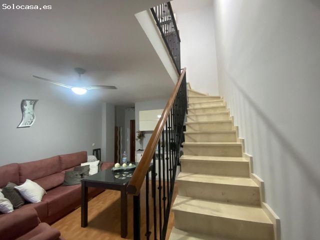 ADOSADO EN VENTA EN ALAMEDA!