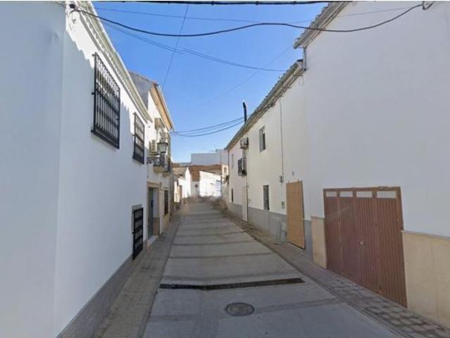 Adosado en venta en Bujalance Córdoba. Sin posesión No visitable