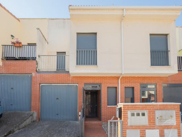 ADOSADO EN VENTA EN CIGALES