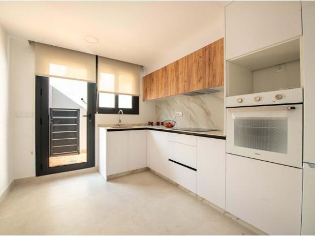Adosado en Venta en Cox, Alicante