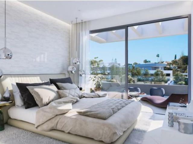 Adosado en Venta en Elviria, Málaga