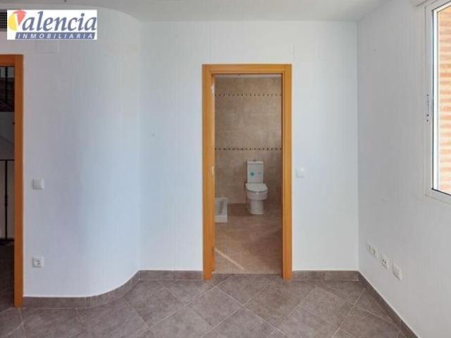 Adosado en Venta en Gilet, Valencia
