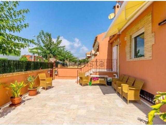 Adosado en Venta en Pilar de la Horadada, Alicante
