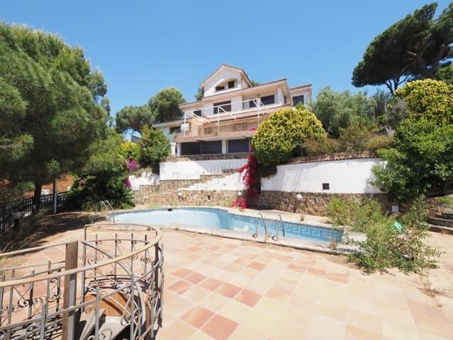 Adosado en venta en Sant Fost de Campsentelles, Barcelona