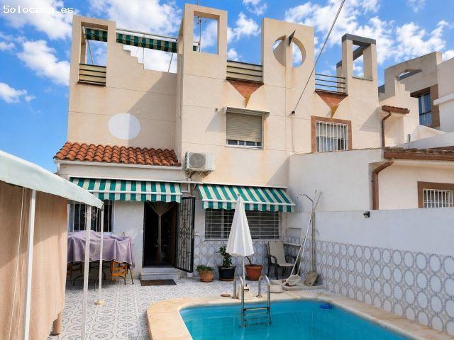 Adosado en Venta en Torrevieja, Alicante