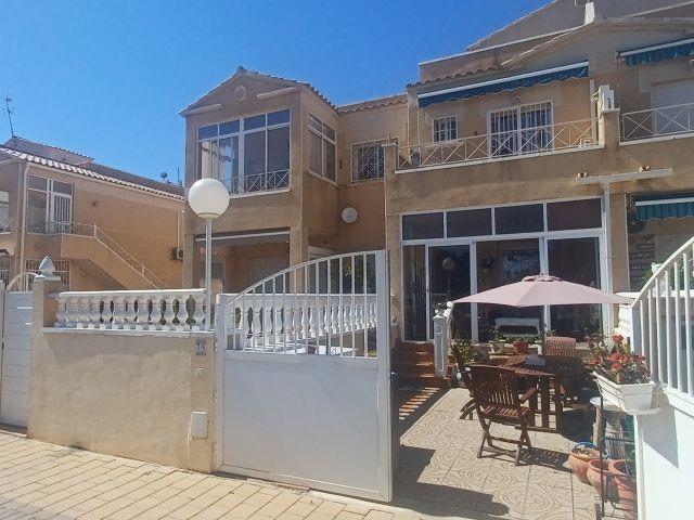 Adosado en Venta en Torrevieja, Alicante