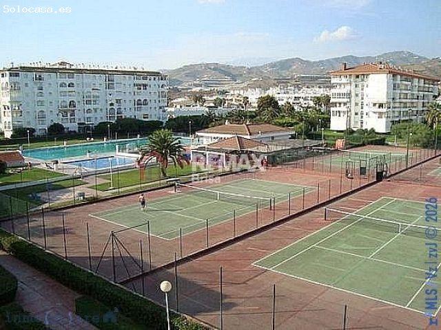 Adosado en Venta en Torrox Costa, Málaga