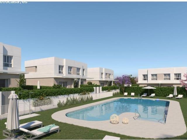 Adosado en Venta en Velez Malaga, Málaga