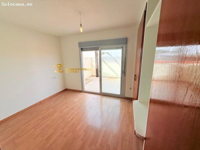 ADOSADO SEMI NUEVO EN TORRE DEL OBISPO CON 160M Y GRAN PARCELA