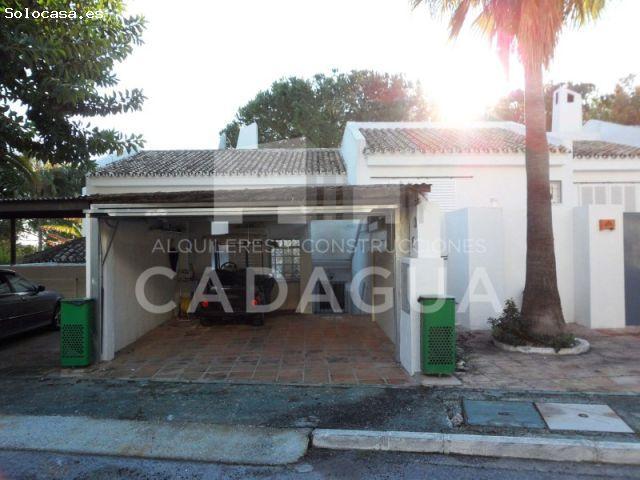 Adosado 140 m2, junto al club de golf Aloha