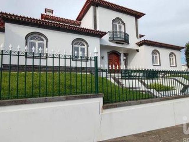 Adosados 4 quarto, Ponta Delgada Ilha De Sao Miguel DLS100265559