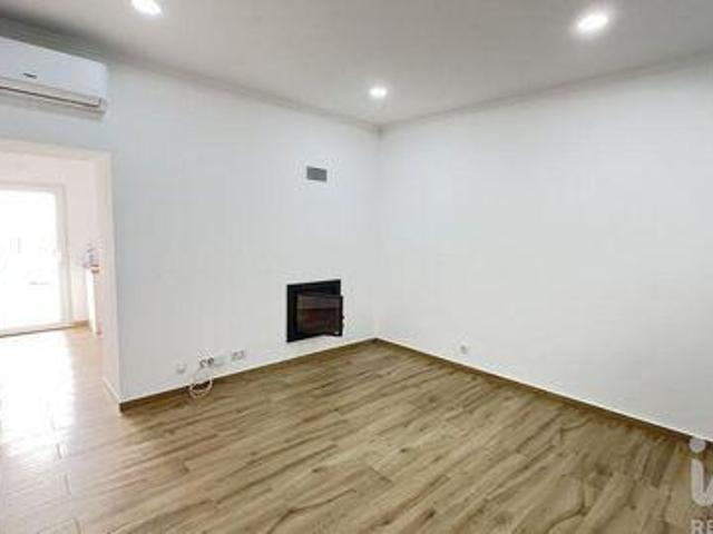 Adosados 2 quarto, Moura Beja DLS100989096