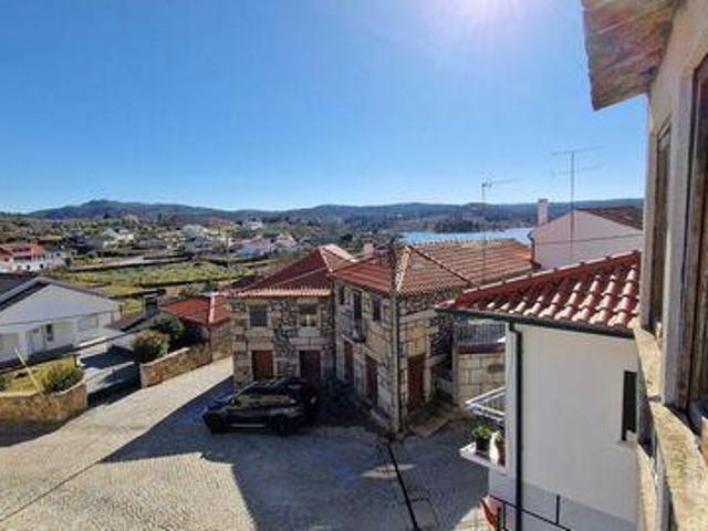 Adosados 2 quarto, Sernancelhe Viseu DS100265353