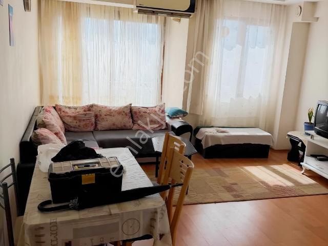 Adatepe Mahallesinde Kiralık 2+1 Klimalı Eşyalı Arakat Ev
