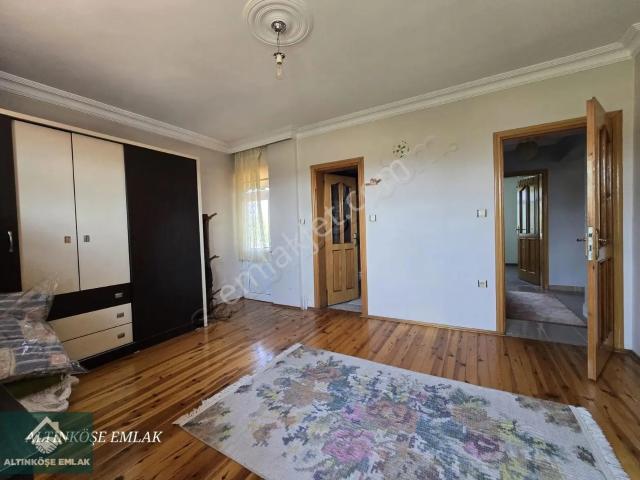 Ada Cad Cephe 790m²tic.kont.arsa Üzerinde Müstakil Dublex Ev
