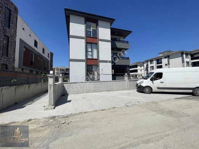 Ada Cengizden Yazlıkda 2+1 105 M2 Ebeveyn Banyolu Sıfır Daire