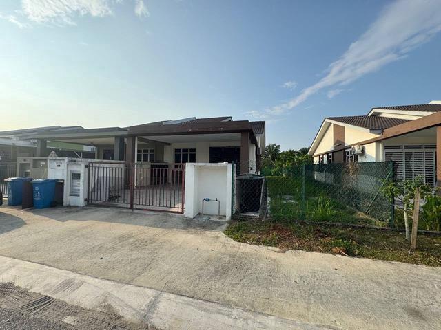 Ada aircond table top Semi D Single Storey Jln Kebun Sek 30 Shah Alam