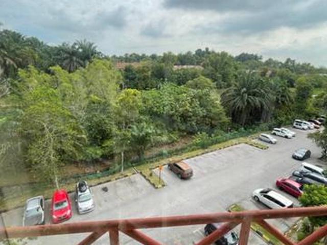 Ada lift Pangsapuri Delima Seroja U8 Bukit Jelutong PF Below Bank