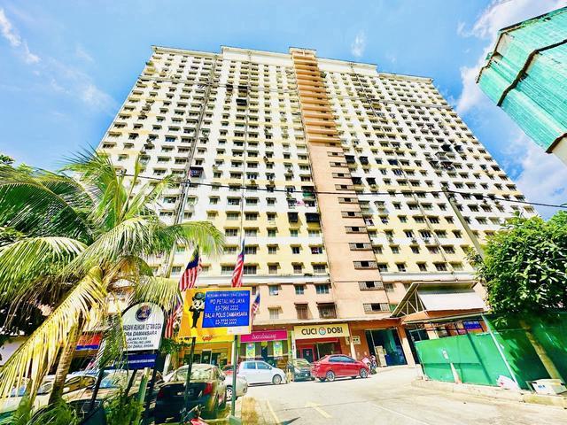 ADA PARKING Apartment Flora Damansara Damansara Perdana