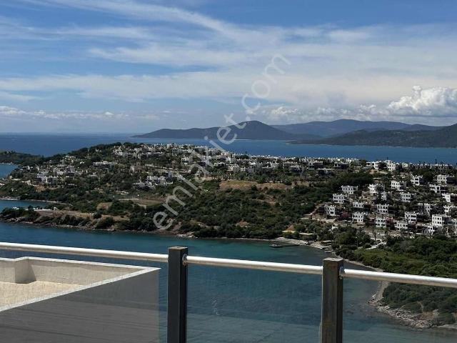 Adabükü Boğaziçi Bodrum Full Deniz Manzaralı Plajlı Satılık 1+1