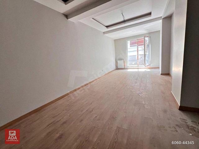 ADA'danALTINTEPE'DEULAŞIM İMKANLARINA YAKIN KONUMDASIFIR BİNADAKATTA BALKON KULLANIMLI 2+1