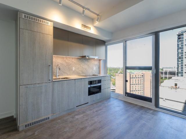 Adagio Studio Apartment for Rent at 771 Yonge St, Toronto, ON M4W 0B8 Rosedale