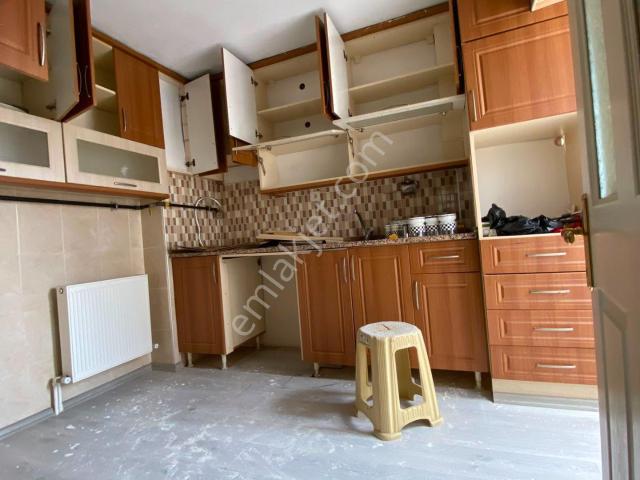 Adakale Mahallesi Kiralık 2+1 90m2 5 Katlının 5 Katı Fuıı Özelikli Kapalı Mutfak Balkonlu