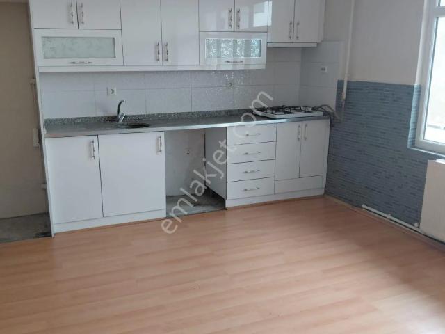 Adalet Gold Group Emlaktan Cedit Mahallesinde Kiralık 2+1 Daire Çok Uygun Fiyata