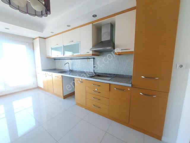 Adalet Mahallesinde Önü Açık 160 M2 Kiralık Dairemiz