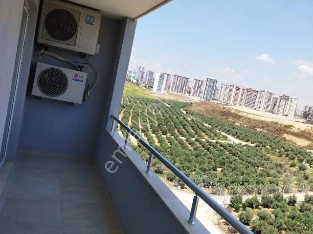 Adana Sarıçam Çatalan Yolunda Bulvara Yakın Konumda Full Ekstralı Eşyalı Fırsat Daire