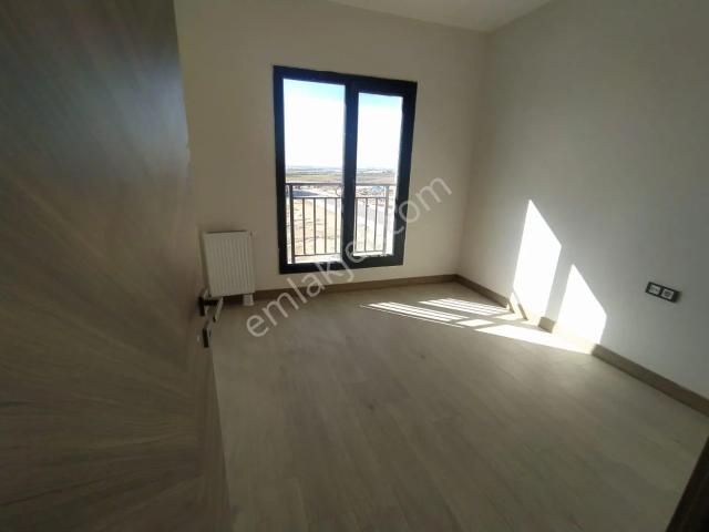 Adana Sarıçam Göztepe Tokilerde Yola Markete Yakın Sıfır Kiralık Daire 2+1 Fırsat Daire