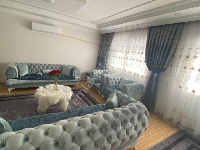Adana Seyhan Mithatpaşada 150 M² 2,4 Apartman Yoğunluk Hisseli Arsada 15yaşında 3katlı 3+1 Müstakil