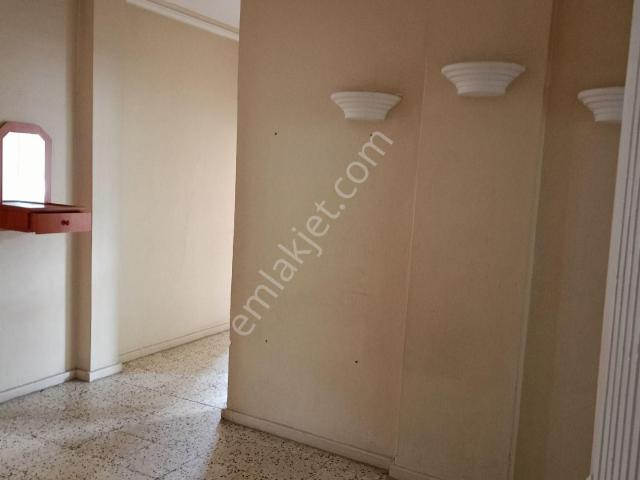 Adana Seyhan Yeşilevler Mah. Cadde Üzeri 3+1