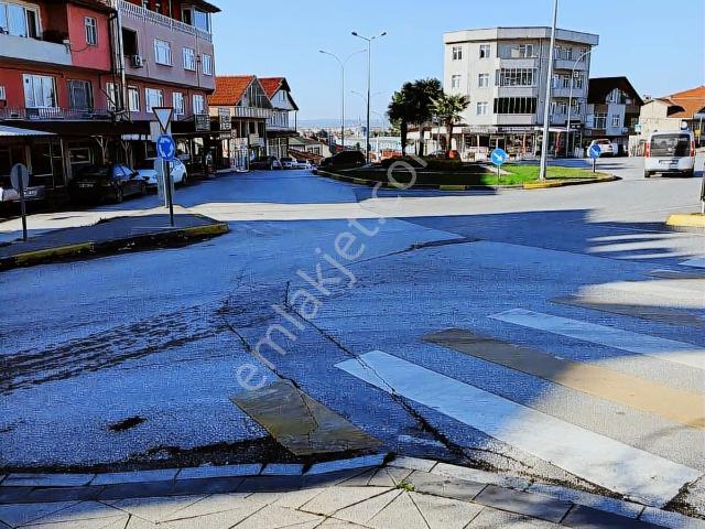 Adapazarı Hızırtepe Sgk Kavşağında İşkur Karşısı Kiralık Dükkan