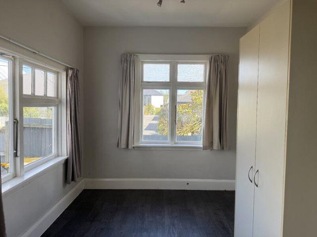 ADDINGTON – 4 BEDROOM, 1 BATHROOM/2 TOILETS