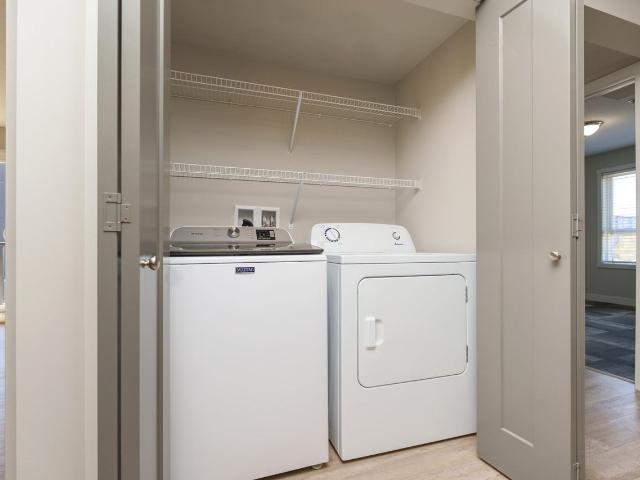 Addison Square Apartments 1 Bedroom Apartment for Rent at 10 10, 11 & 20 El Tassi Drive, Winnipeg, MB R3W 0L3