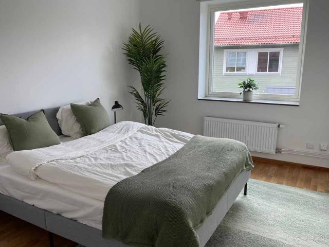 Adelas väg 5