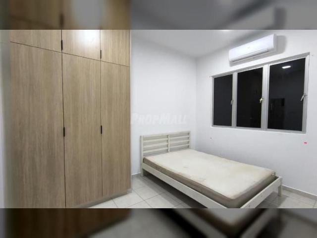 ADELIA 4 residensi adelia untuk di sewa include 1 katil queen