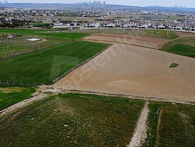 ADEN YAPI&EMLAK HACILAR'DA MUHTEŞEM KONUMDA 442 M2SATILIK HİSSE